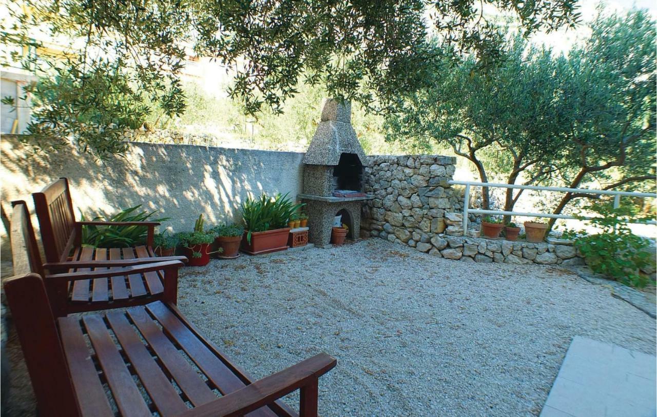 Cozy Apartment In Makarska With Kitchen Ngoại thất bức ảnh